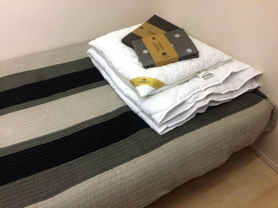 Nice Room, Комната, Pokoj Miedzy Airport Wro A Centrum Wrocław Buitenkant foto
