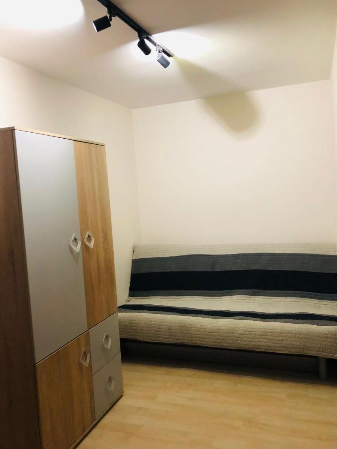 Nice Room, Комната, Pokoj Miedzy Airport Wro A Centrum Wrocław Buitenkant foto